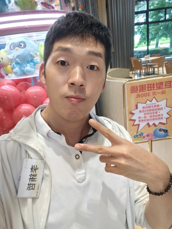 銪哲的第一张照片--桃园蓝颜知己交友网